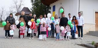 Daruri pentru preşcolarii din satele Bălăşeşti şi Ciureştii Noi, județul Galați Daruri pentru preşcolarii din satele Bălăşeşti şi Ciureştii Noi, județul Galați