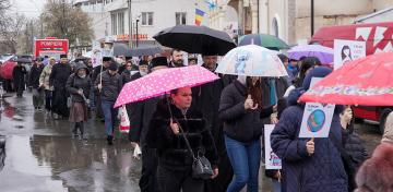 Ediţia a 16-a a „Marşului pentru viaţă“ în Arhiepiscopia Dunării de Jos