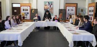 Simpozion interliceal dedicat Sfinţilor Trei Ierarhi