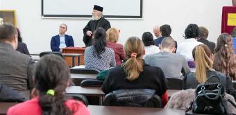 Simpozion studenţesc dedicat Sfinţilor Trei Ierarhi, la Galaţi 